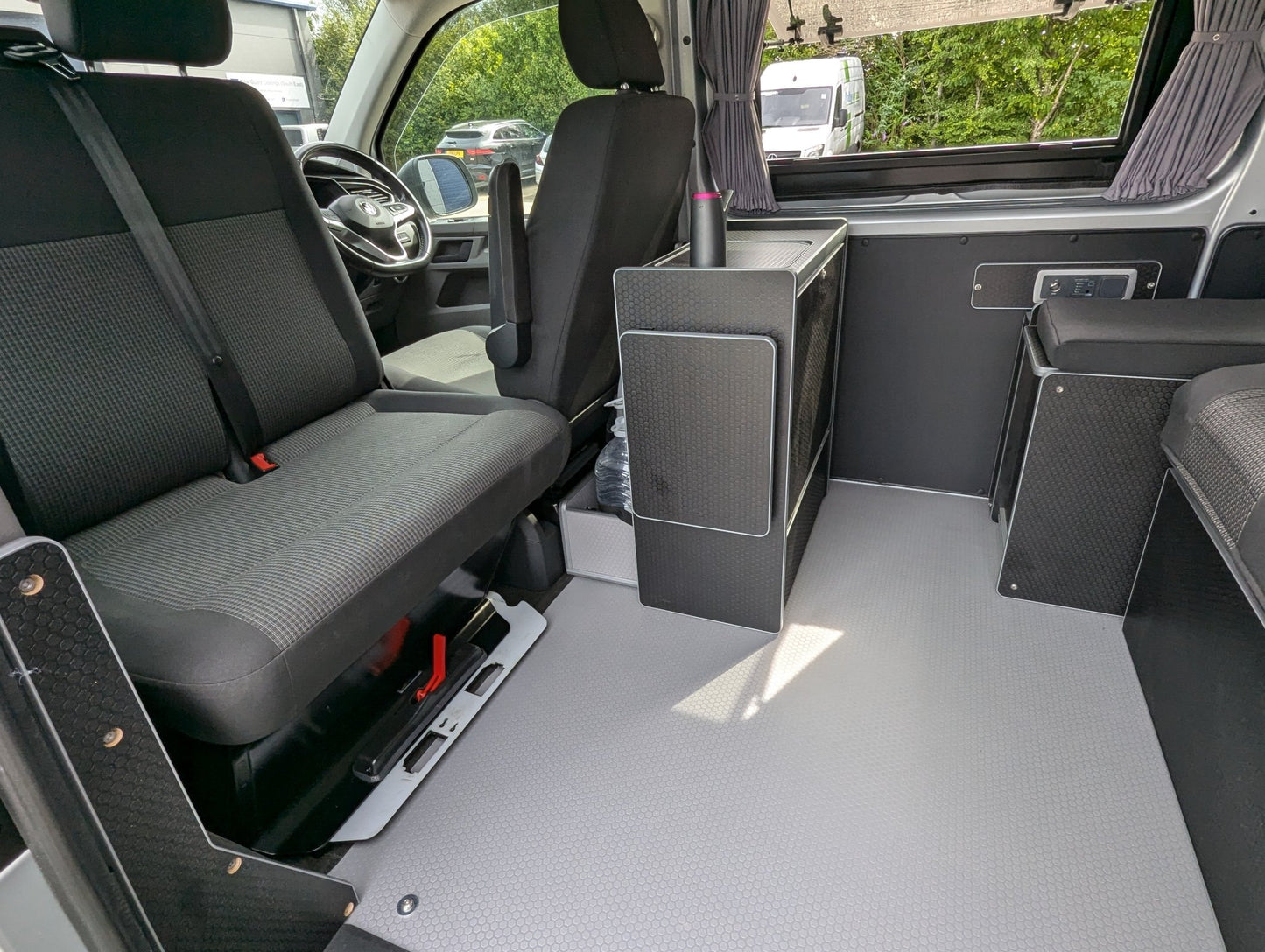 NEW Pod mounting plate for VW Transporter - Vangear UK